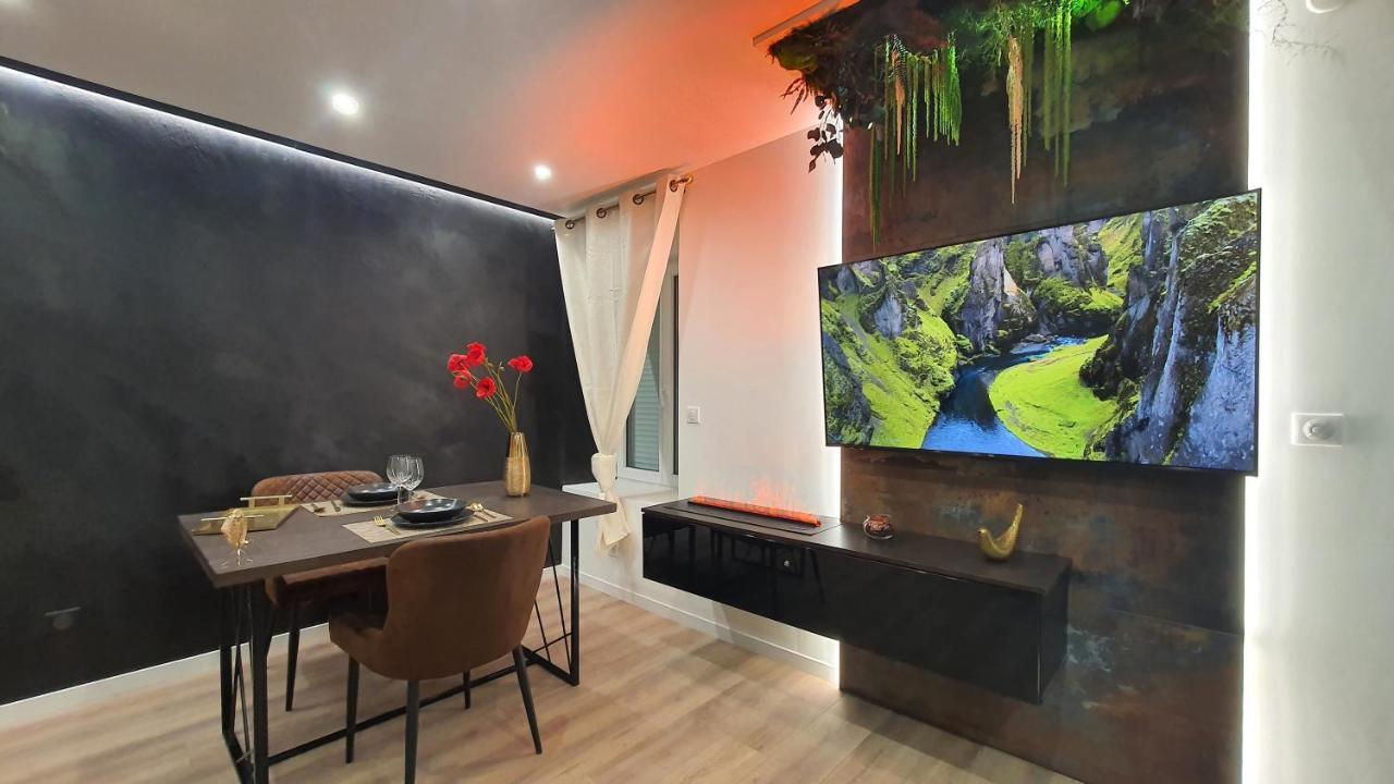 Le Vulcano : Duplex Lounge ! Vesoul Exterior foto